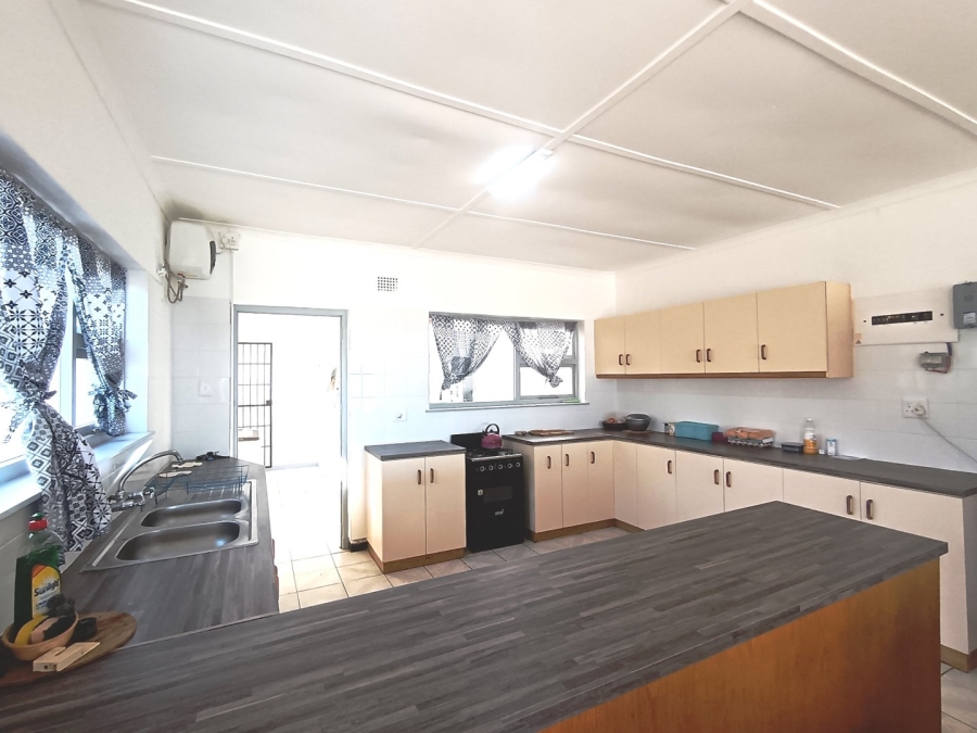 To Let 3 Bedroom Property for Rent in Glentana Western Cape